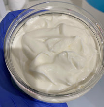 Load image into Gallery viewer, Butta Deep Conditioner
